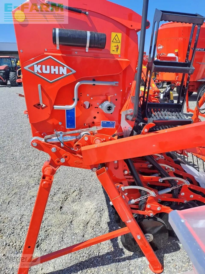 Kuhn sitera 3000 - Semeadeira: foto 5 Kuhn sitera 3000 - Semeadeira: foto 5