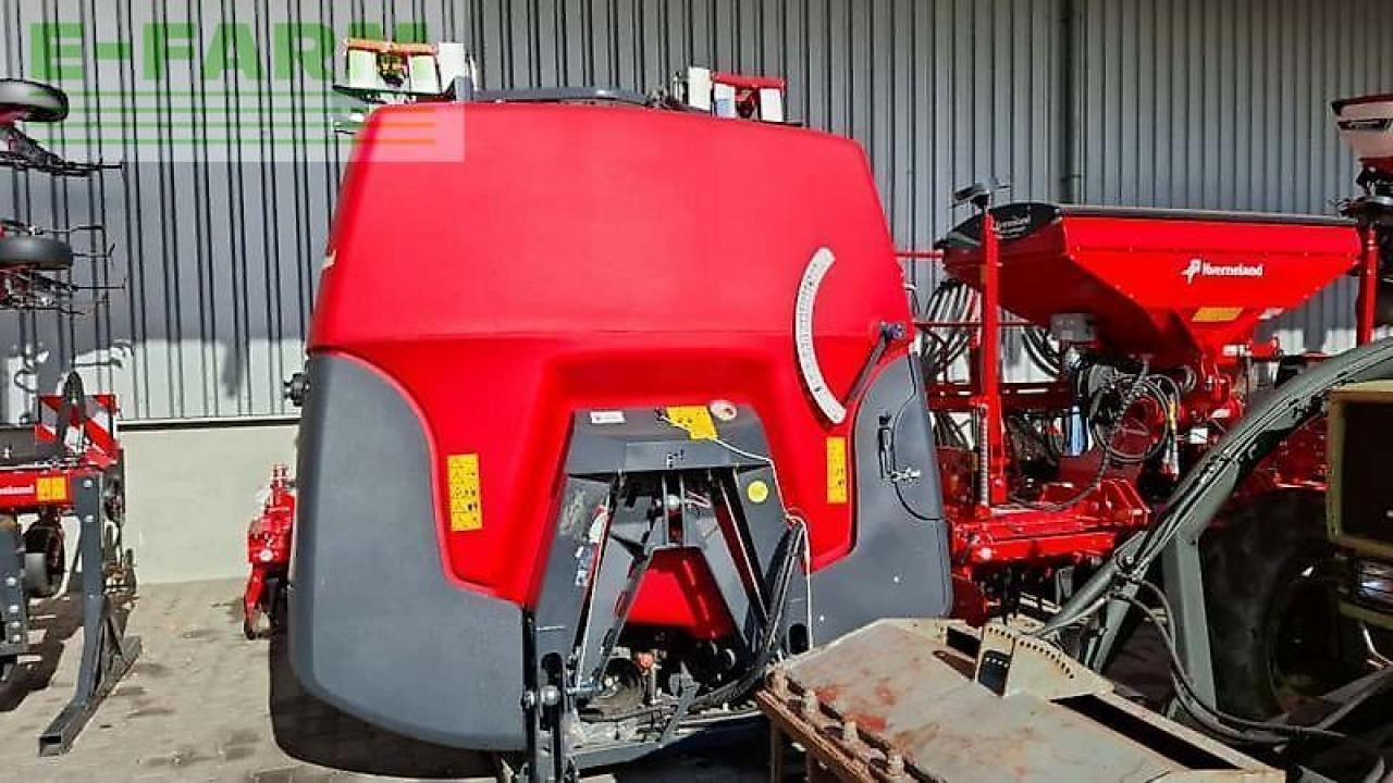 Kverneland ixter b18 - Pulverizador de arrastar: foto 1 Kverneland ixter b18 - Pulverizador de arrastar: foto 1