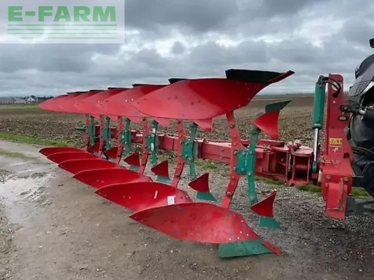 Kverneland lb 6 corps - Arado: foto 1 Kverneland lb 6 corps - Arado: foto 1