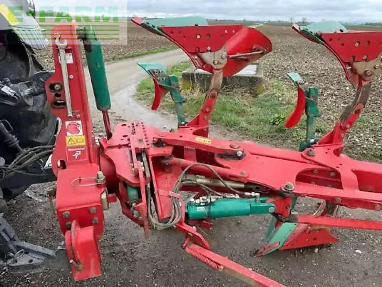 Kverneland lb 6 corps - Arado: foto 3 Kverneland lb 6 corps - Arado: foto 3