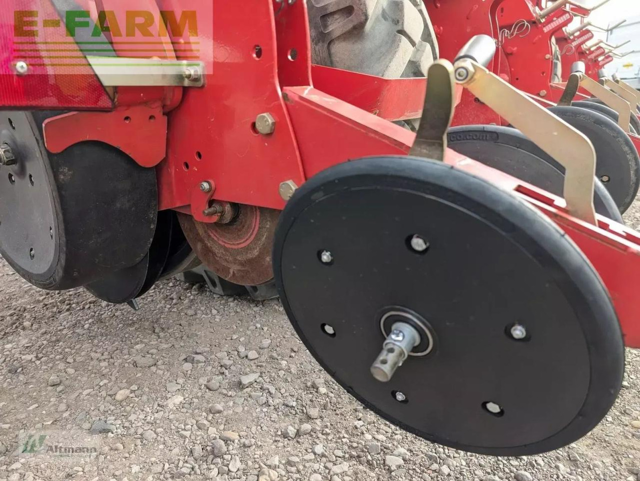 Kverneland optima tf profi 8reihig, mikrogranulatstreuer - Semeadora de precisão: foto 5 Kverneland optima tf profi 8reihig, mikrogranulatstreuer - Semeadora de precisão: foto 5