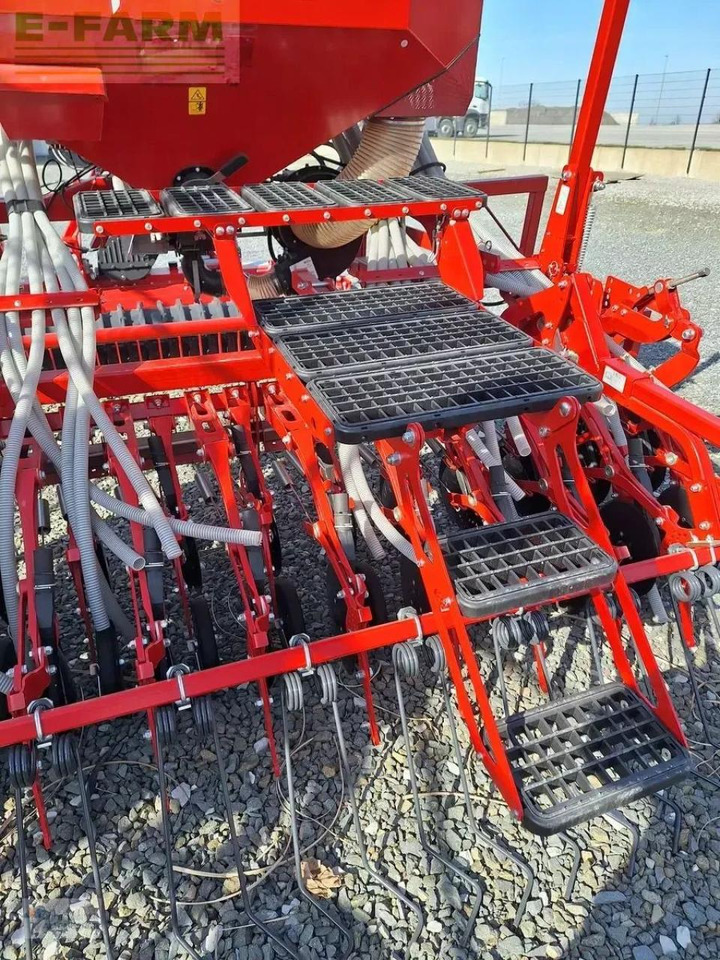 Kverneland s-drill - Semeadeira: foto 5 Kverneland s-drill - Semeadeira: foto 5