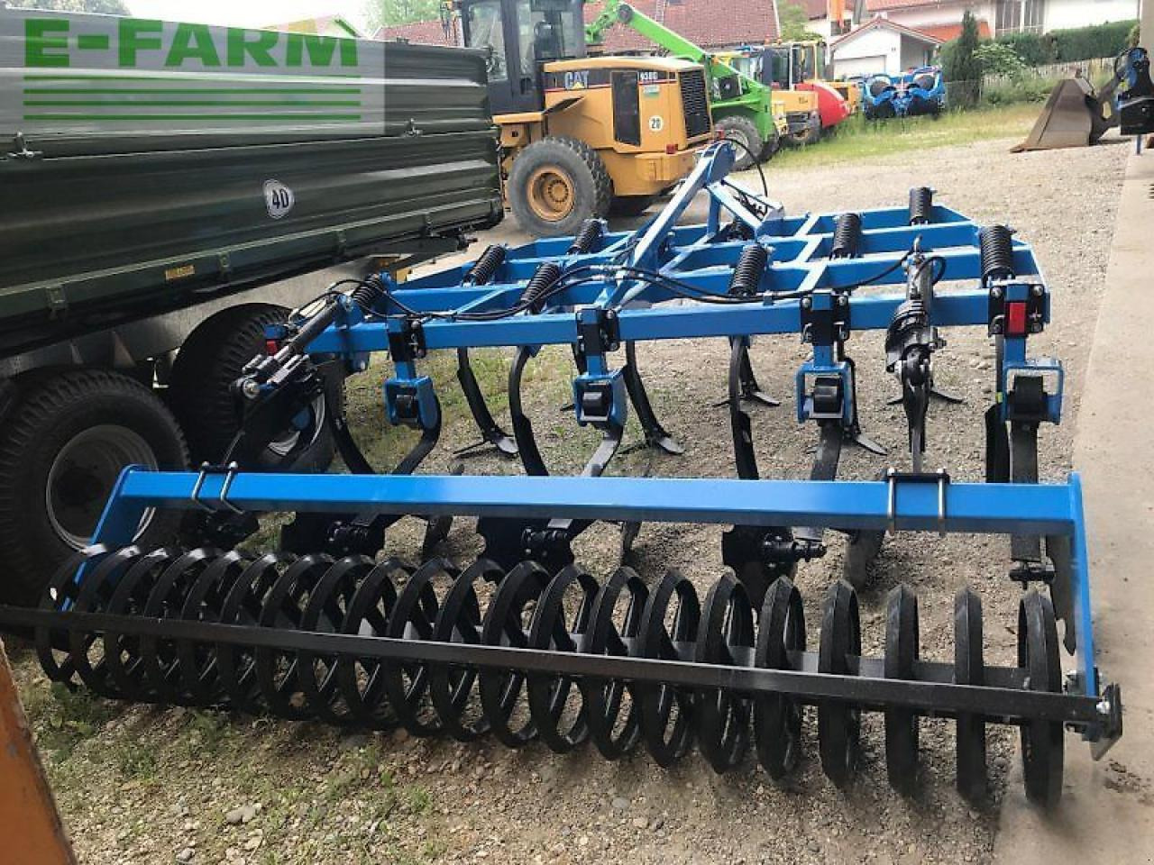 Lemken Flügelschargrubber 3,2m mit Dachringwalze hydr Tiefeneinstellung - Cultivador: foto 5 Lemken Flügelschargrubber 3,2m mit Dachringwalze hydr Tiefeneinstellung - Cultivador: foto 5