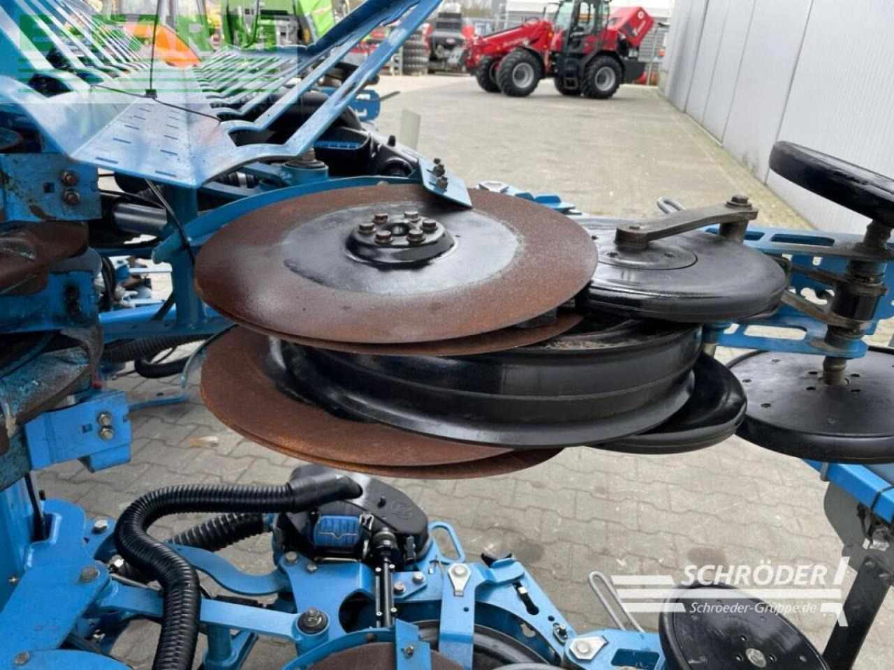 Lemken solitair 23/1900 / azurit 9/8.75 k d - Semeadora de precisão: foto 5 Lemken solitair 23/1900 / azurit 9/8.75 k d - Semeadora de precisão: foto 5