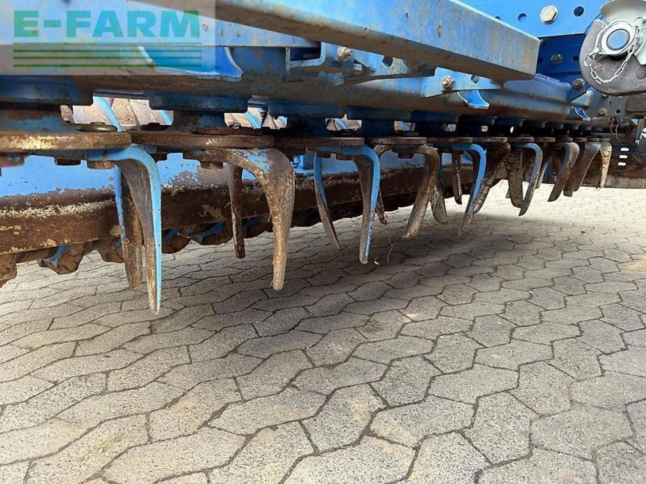 Lemken solitär 8/300 + zirkon 8 - Semeadeira: foto 5 Lemken solitär 8/300 + zirkon 8 - Semeadeira: foto 5