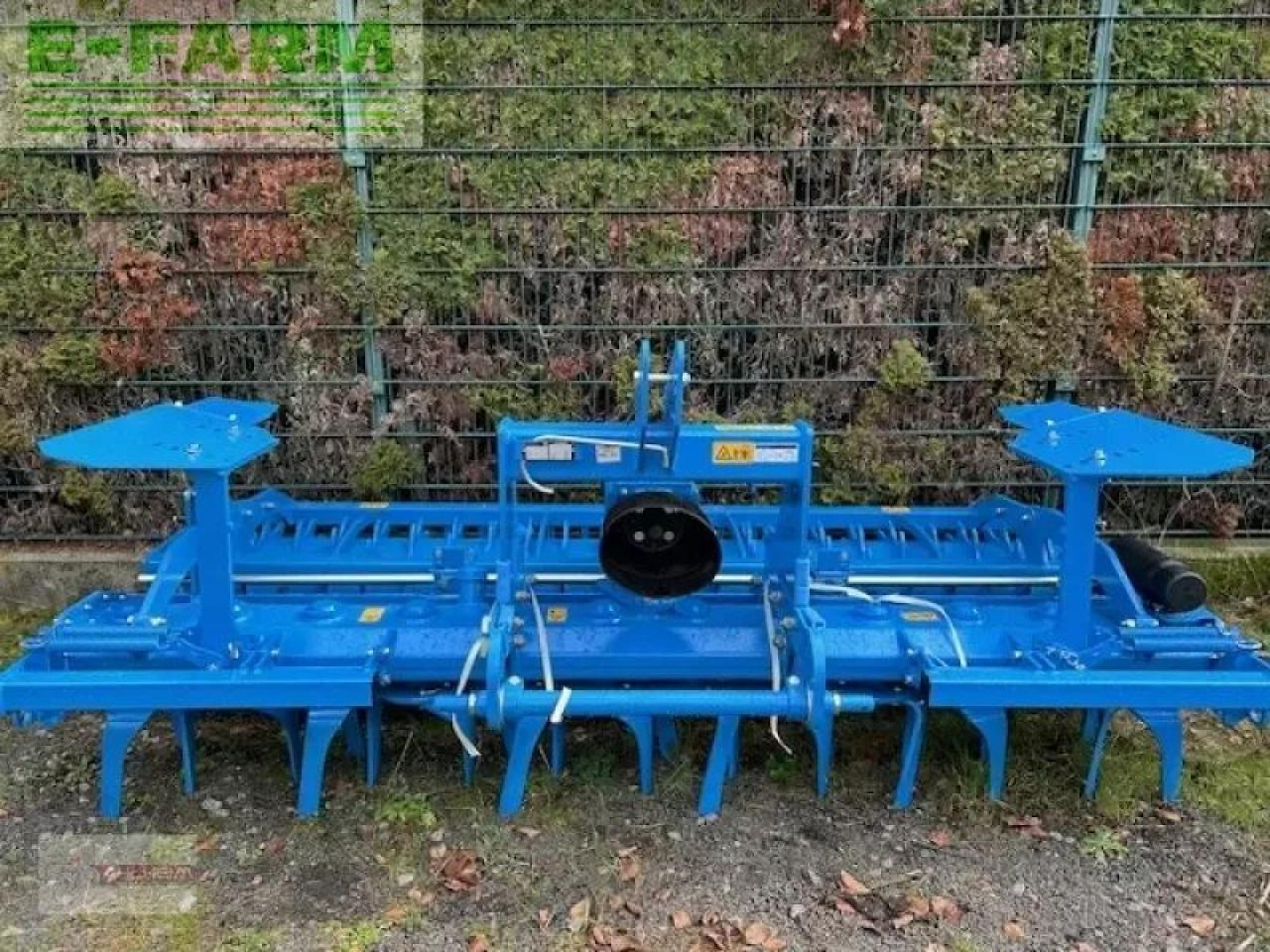 Lemken zirkon 8/300 - Maquina para lavrar a terra: foto 1 Lemken zirkon 8/300 - Maquina para lavrar a terra: foto 1