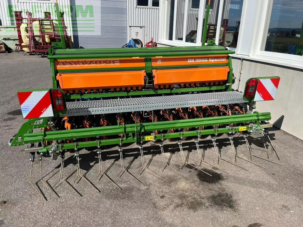 Lemken zirkon 8/300 - Maquina para lavrar a terra: foto 3 Lemken zirkon 8/300 - Maquina para lavrar a terra: foto 3