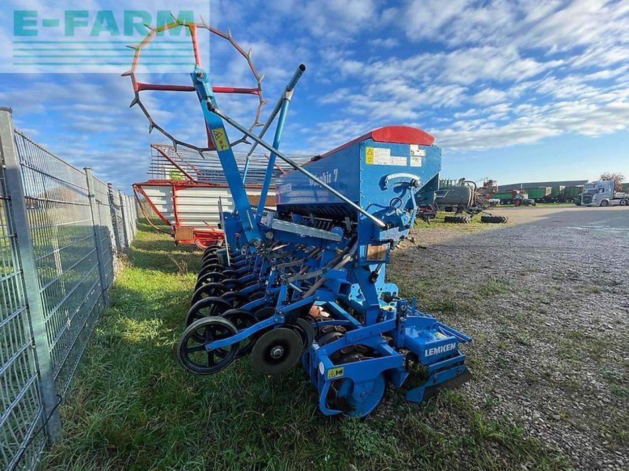Lemken zirkon 9/300 u. saphir 7 ds 30 - Semeadeira: foto 4 Lemken zirkon 9/300 u. saphir 7 ds 30 - Semeadeira: foto 4