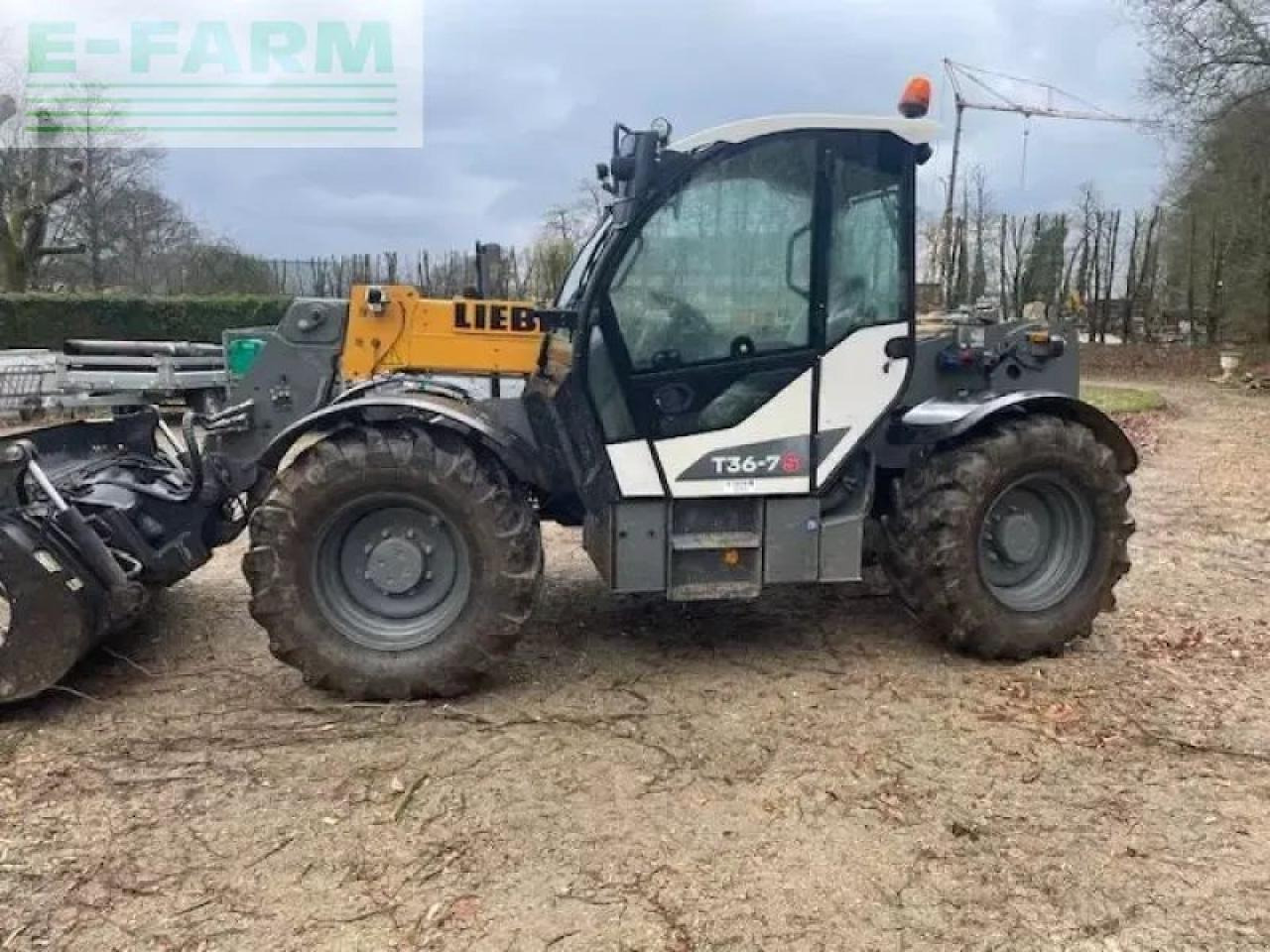 Liebherr t36-7s - Empilhador telescópico: foto 1 Liebherr t36-7s - Empilhador telescópico: foto 1
