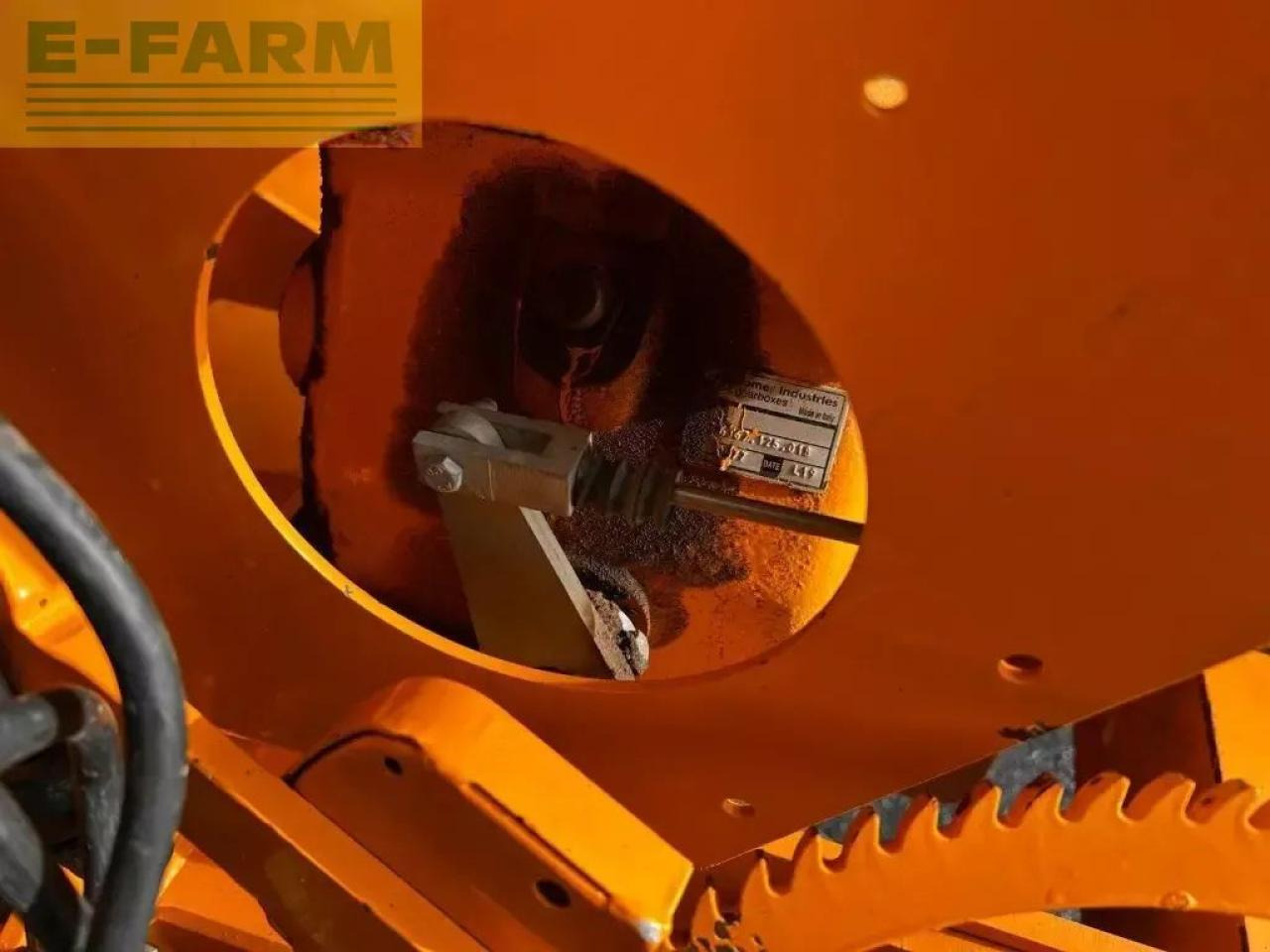 Lucas spirmix 220 - Equipamento de gado: foto 3 Lucas spirmix 220 - Equipamento de gado: foto 3