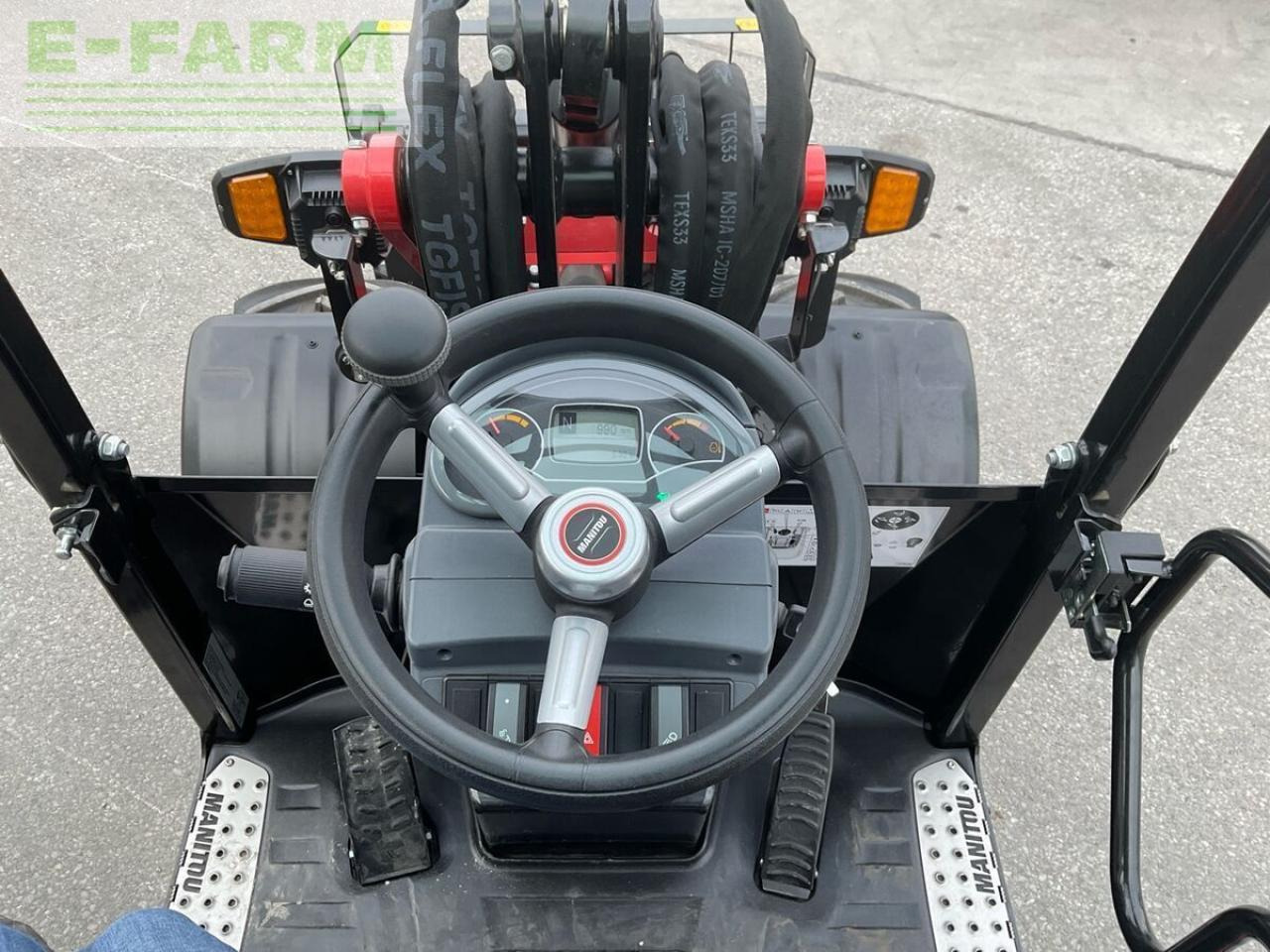 Mini escavadeira Manitou mla 3-25 h: foto 9 Mini escavadeira Manitou mla 3-25 h: foto 9