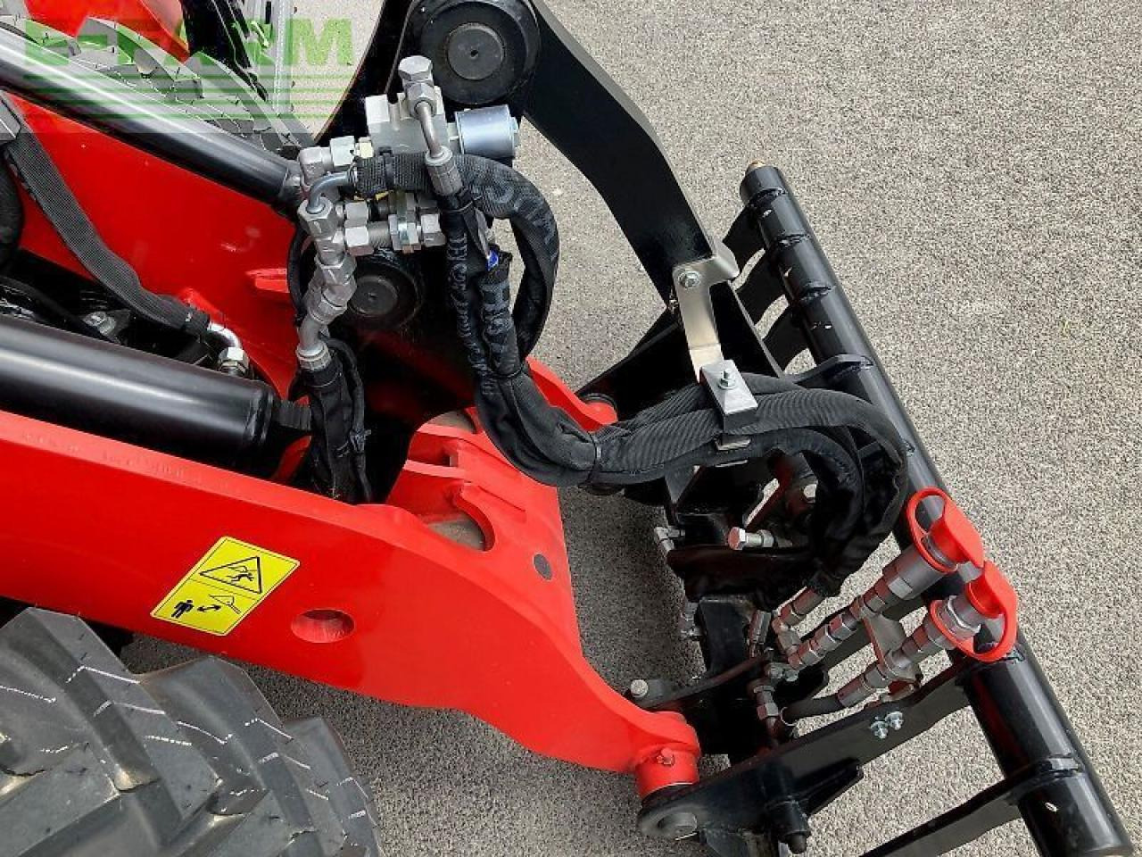 Manitou mla 4-50 - Carregadeira articulada: foto 3 Manitou mla 4-50 - Carregadeira articulada: foto 3