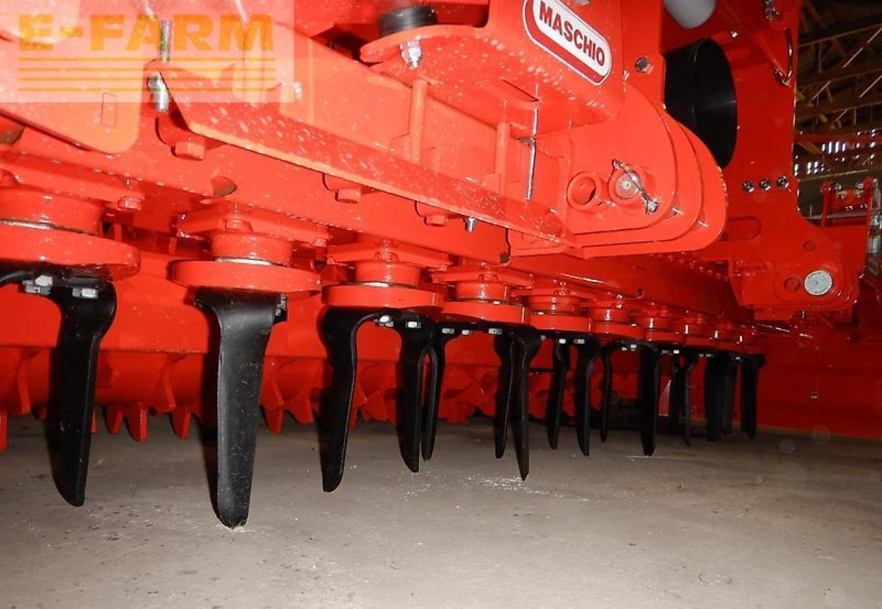 Maschio dama 250 20 corex + dc classic 2500 - Semeadeira: foto 4 Maschio dama 250 20 corex + dc classic 2500 - Semeadeira: foto 4