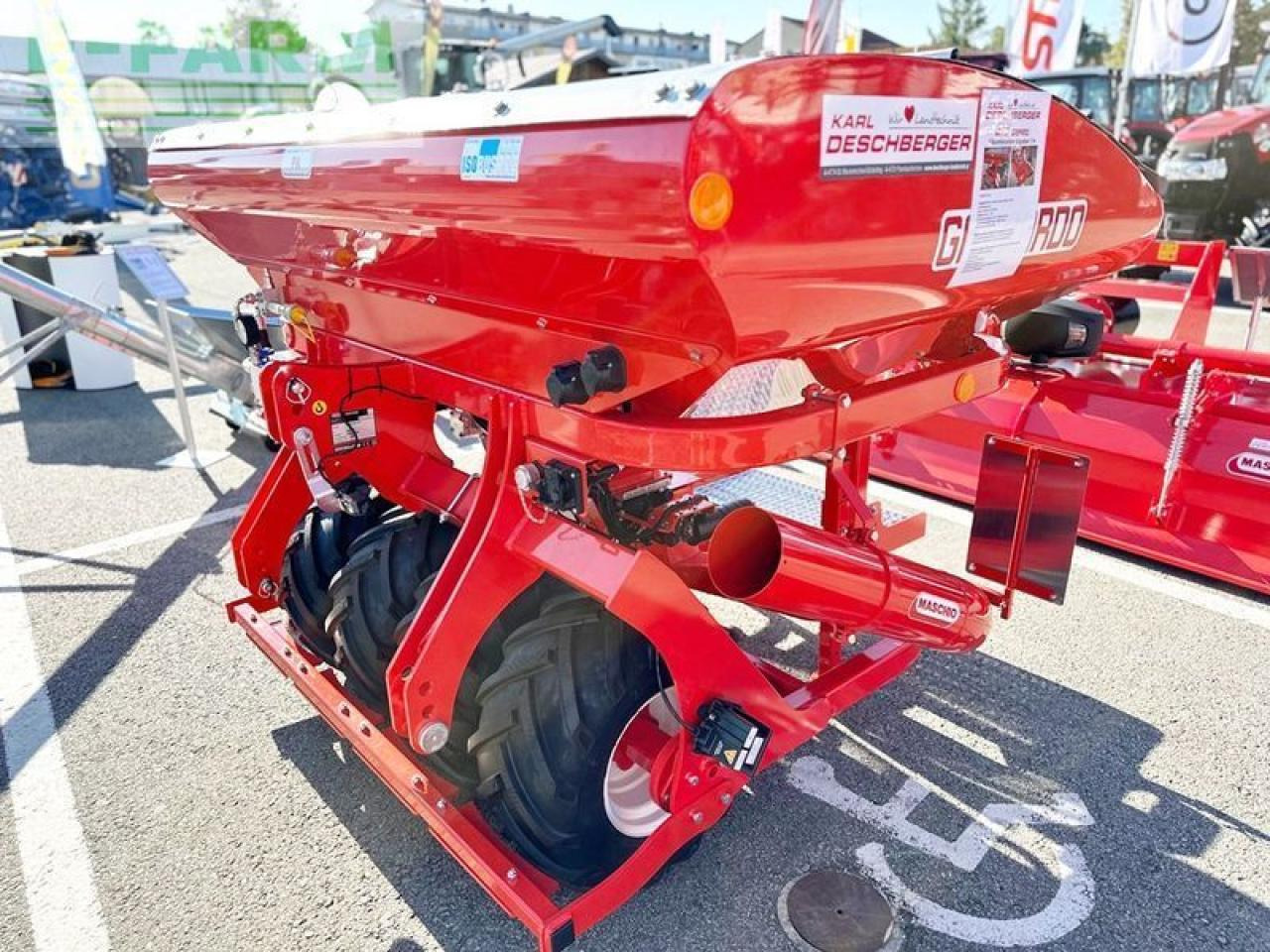 Maschio /gaspardo säkombination 5 m klappbar / fronttank - Semeadora combinada: foto 5 Maschio /gaspardo säkombination 5 m klappbar / fronttank - Semeadora combinada: foto 5