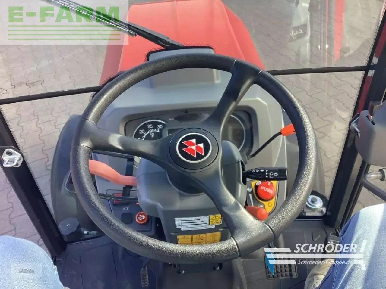 Massey Ferguson 1735 m hc - Trator: foto 2 Massey Ferguson 1735 m hc - Trator: foto 2