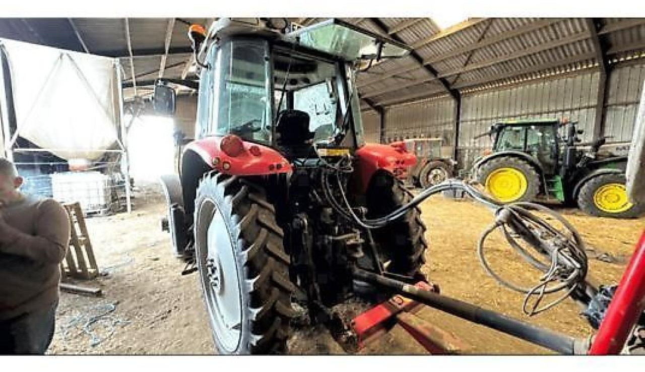 Massey Ferguson 5460 - Trator: foto 2 Massey Ferguson 5460 - Trator: foto 2