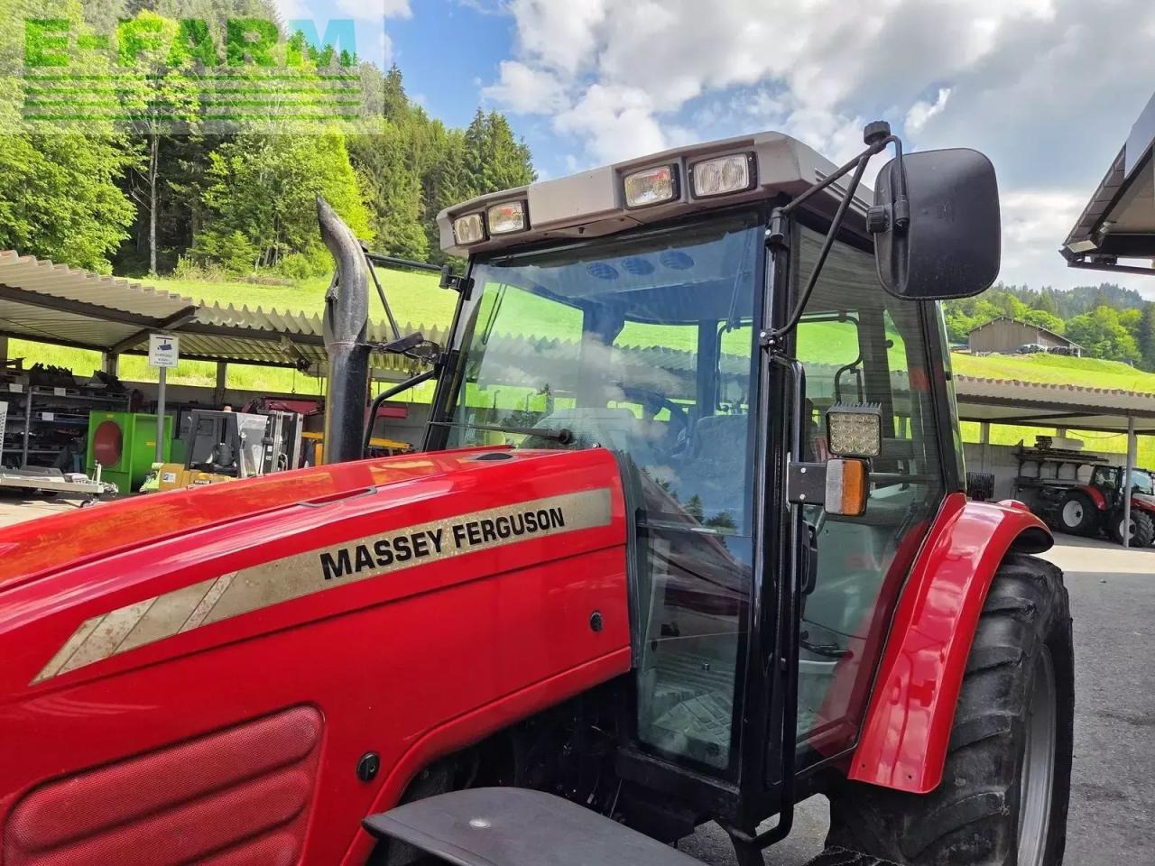 Trator Massey Ferguson 6235-4: foto 16 Trator Massey Ferguson 6235-4: foto 16