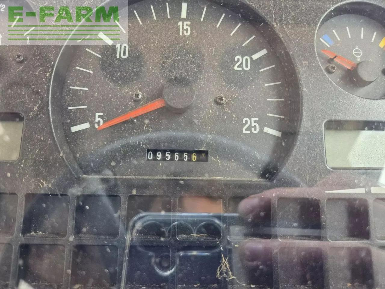 Trator Massey Ferguson 6235-4: foto 23 Trator Massey Ferguson 6235-4: foto 23