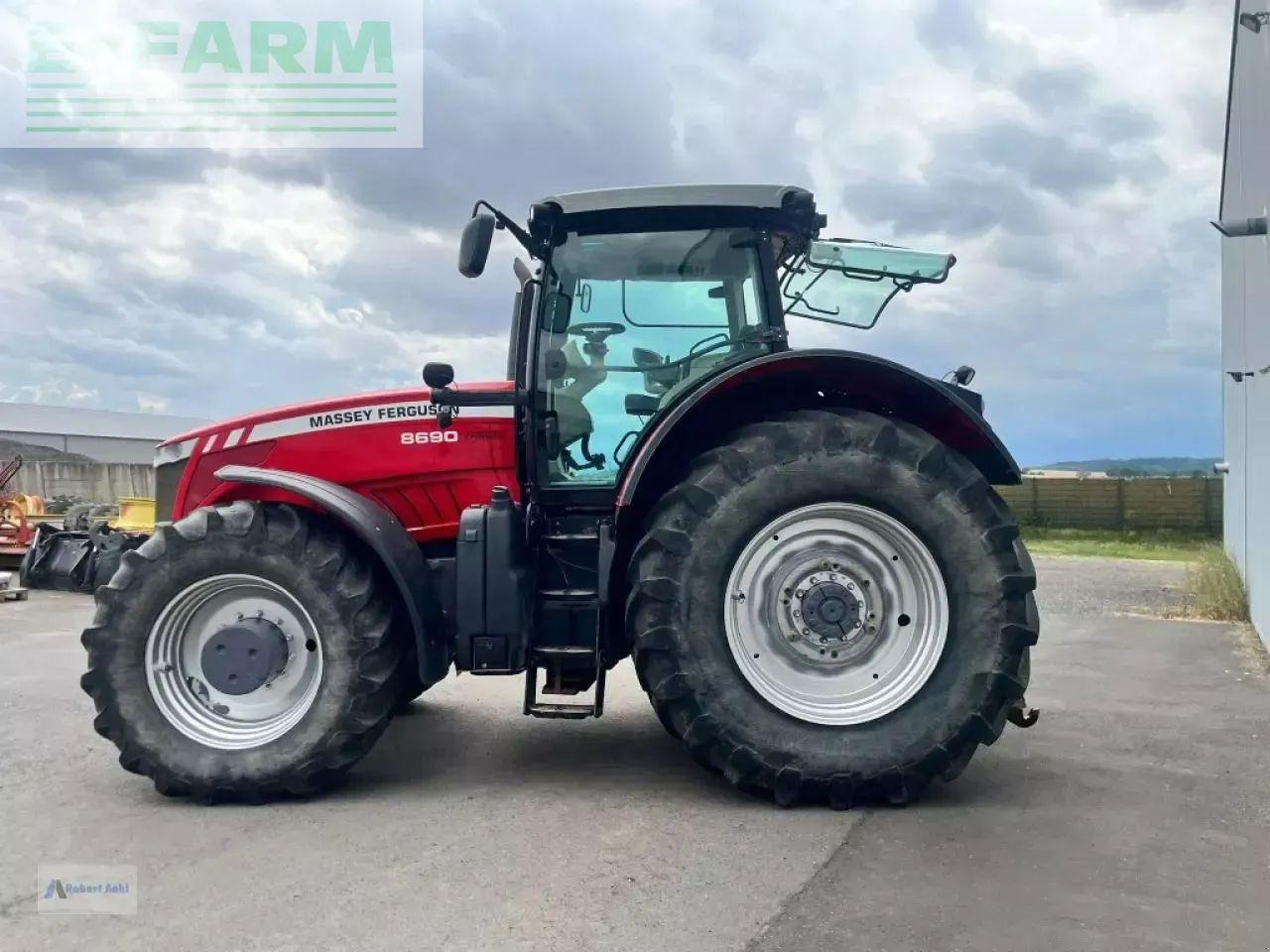Massey Ferguson 8690 - Trator: foto 5 Massey Ferguson 8690 - Trator: foto 5