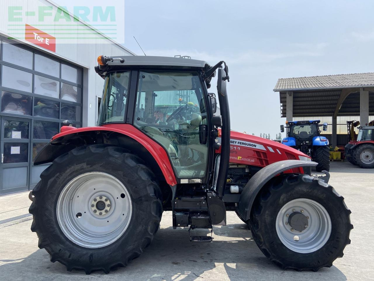 Massey Ferguson mf 5610 dyna-4 essential Essential - Trator: foto 3 Massey Ferguson mf 5610 dyna-4 essential Essential - Trator: foto 3