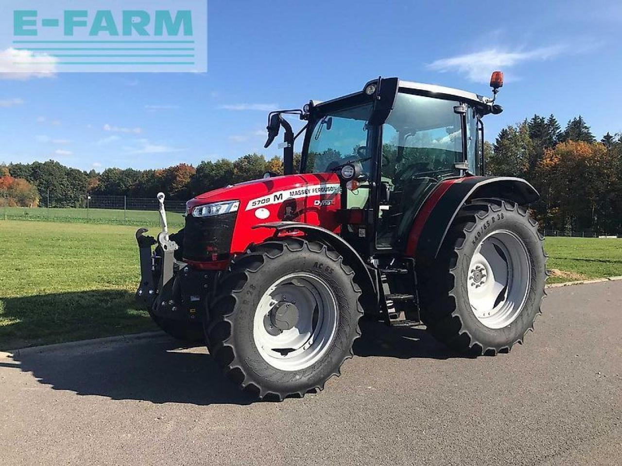 Massey Ferguson mf 5709 m dyna-4 - Trator: foto 2 Massey Ferguson mf 5709 m dyna-4 - Trator: foto 2