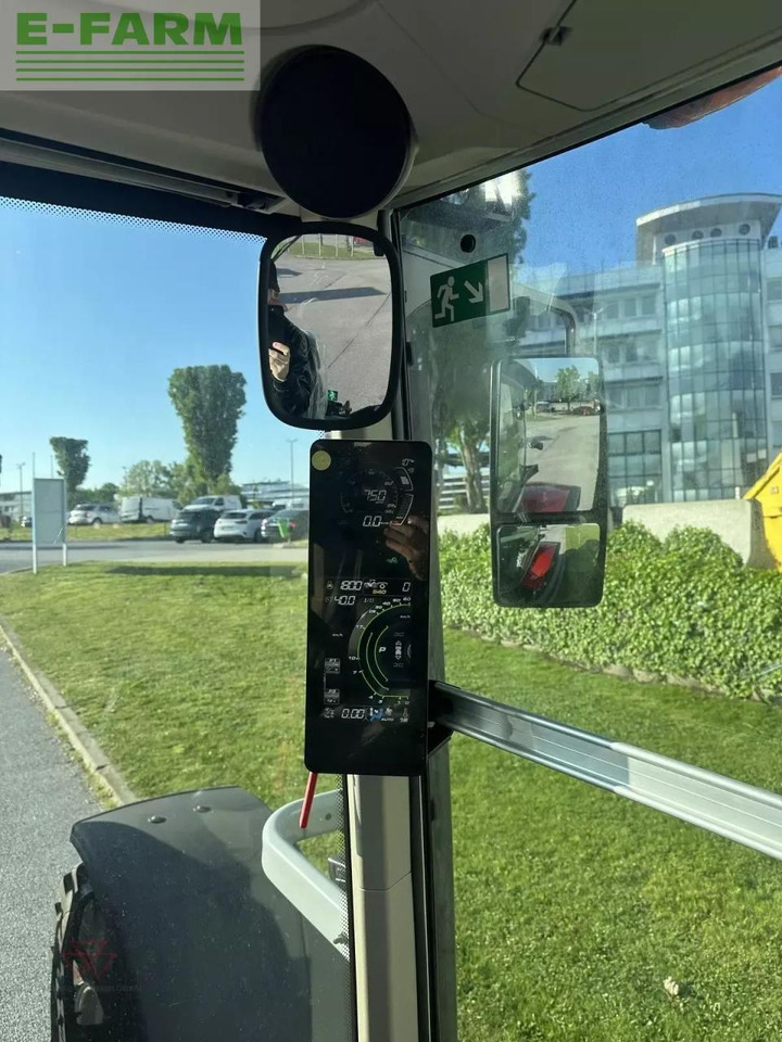 Massey Ferguson mf 8s.225 - Trator: foto 2 Massey Ferguson mf 8s.225 - Trator: foto 2