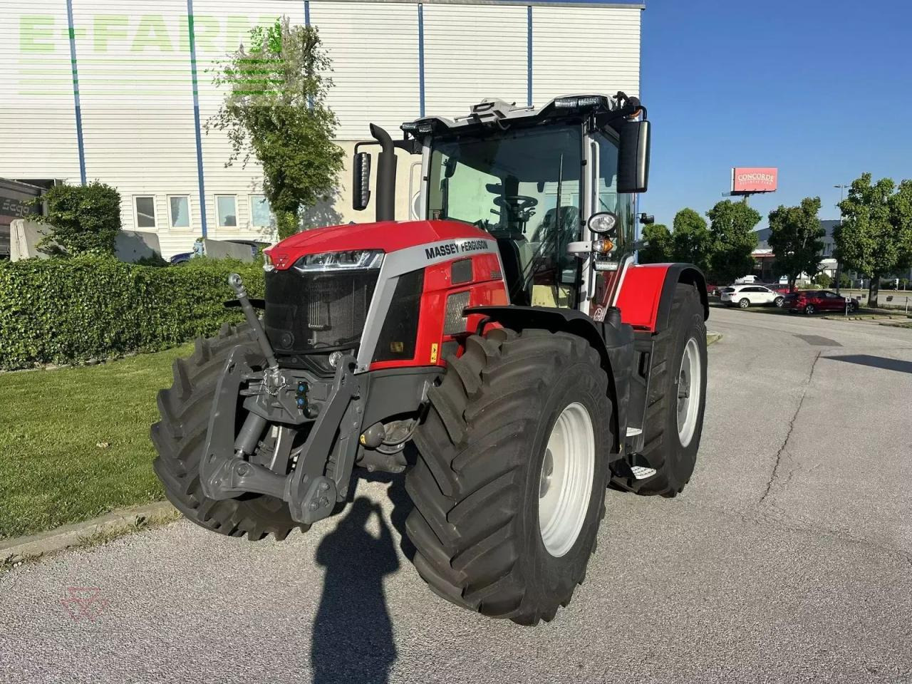 Massey Ferguson mf 8s.225 - Trator: foto 1 Massey Ferguson mf 8s.225 - Trator: foto 1