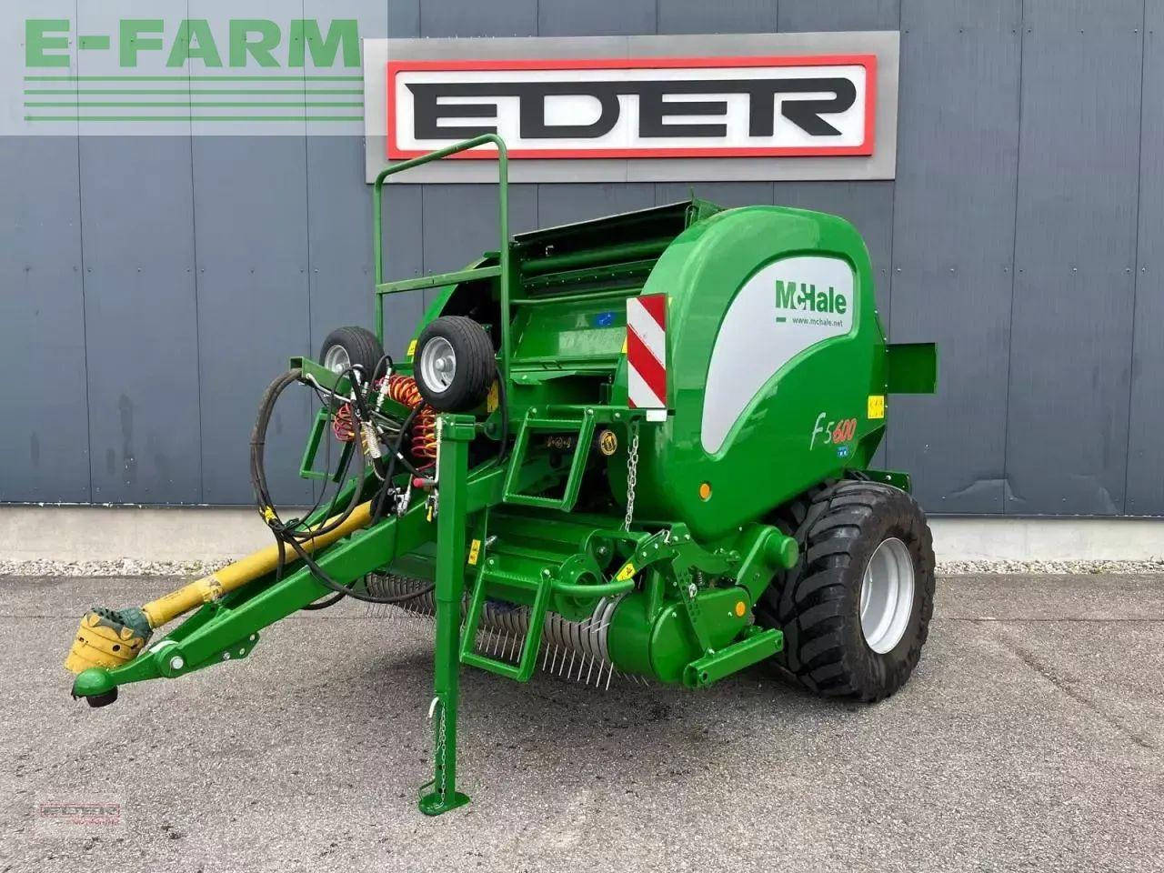 Mc Hale f5600 - Enfardadeira de fardos quadrados: foto 1 Mc Hale f5600 - Enfardadeira de fardos quadrados: foto 1
