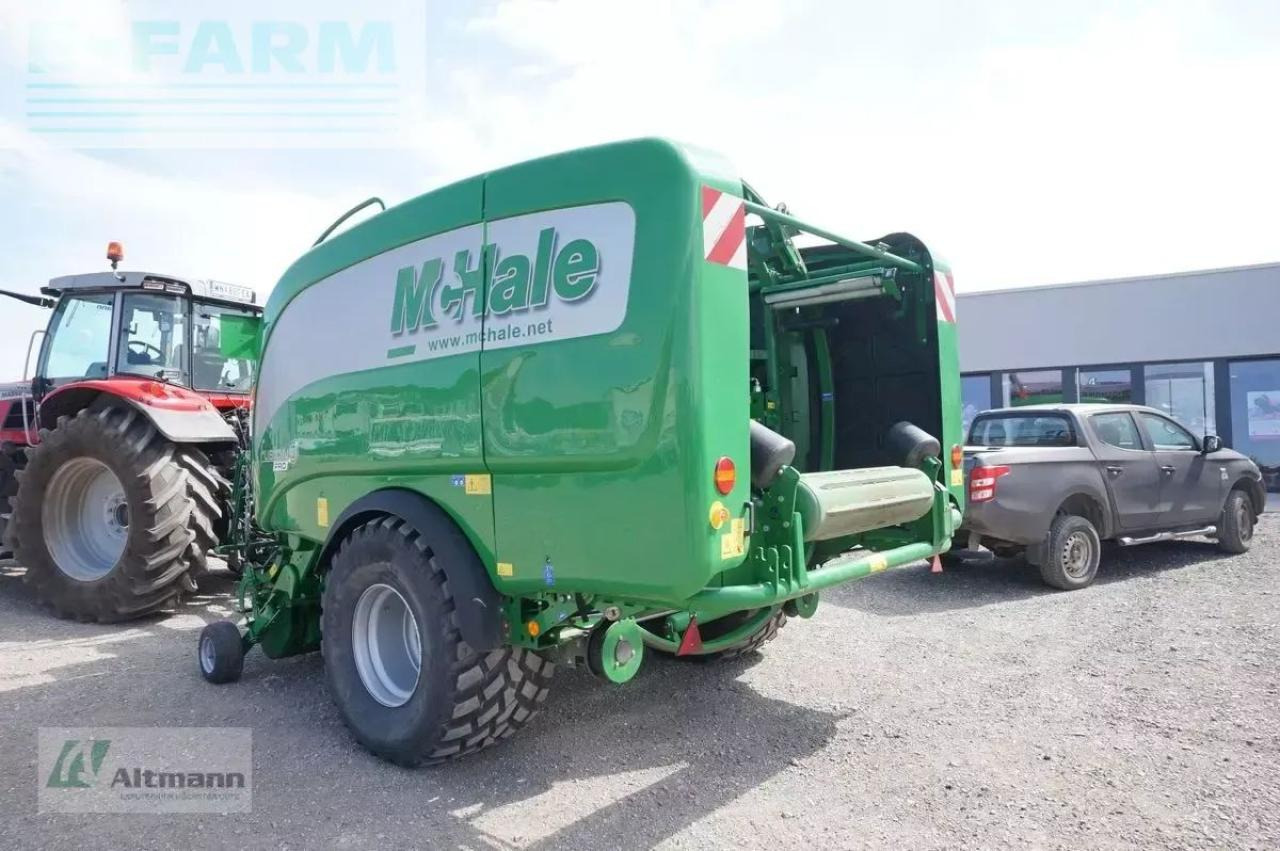 Mc Hale fusion 3 pro - Enfardadeira de fardos quadrados: foto 2 Mc Hale fusion 3 pro - Enfardadeira de fardos quadrados: foto 2