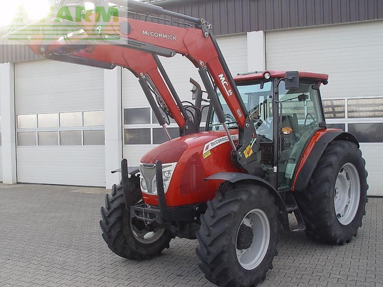 McCormick x50.30 - Trator: foto 3 McCormick x50.30 - Trator: foto 3