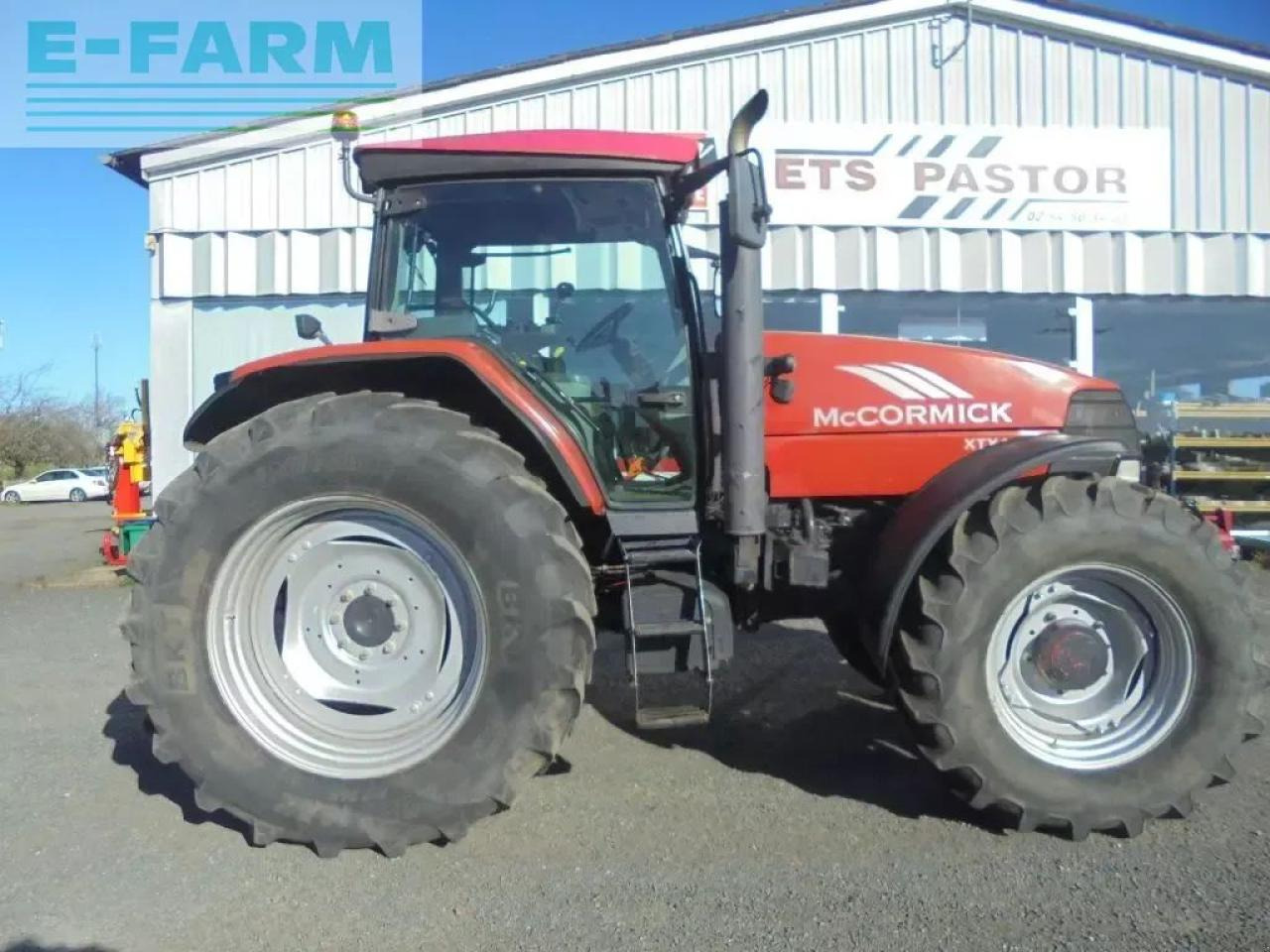 McCormick xtx 185 - Trator: foto 1 McCormick xtx 185 - Trator: foto 1