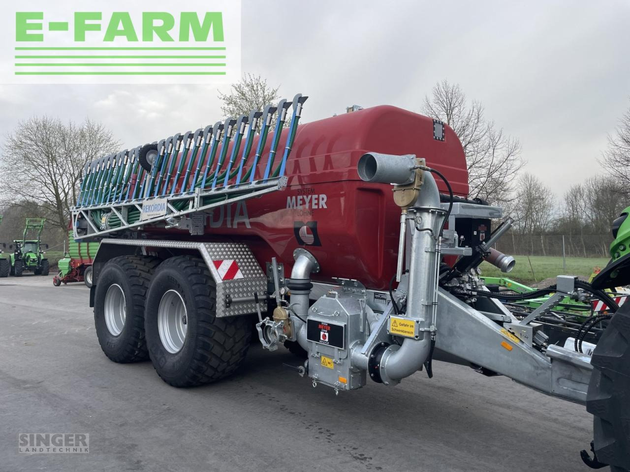 Meyer-Lohne mls 16000 mit bomech farmer 15 - Cisterna de chorume: foto 1 Meyer-Lohne mls 16000 mit bomech farmer 15 - Cisterna de chorume: foto 1