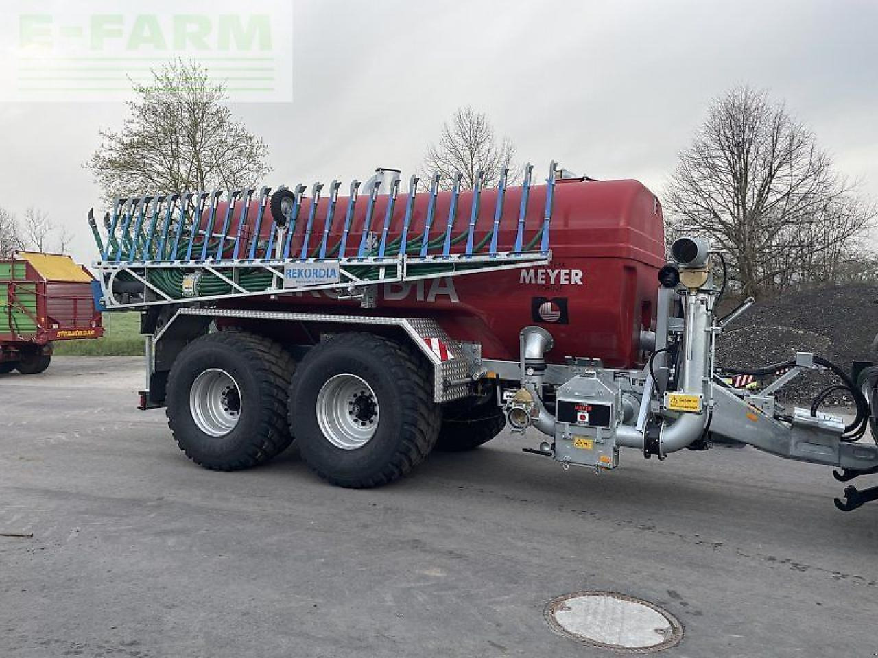 Meyer-Lohne mls rekordia 16000 mit bomech farmer 15 - Equipamento de fertilização: foto 3 Meyer-Lohne mls rekordia 16000 mit bomech farmer 15 - Equipamento de fertilização: foto 3