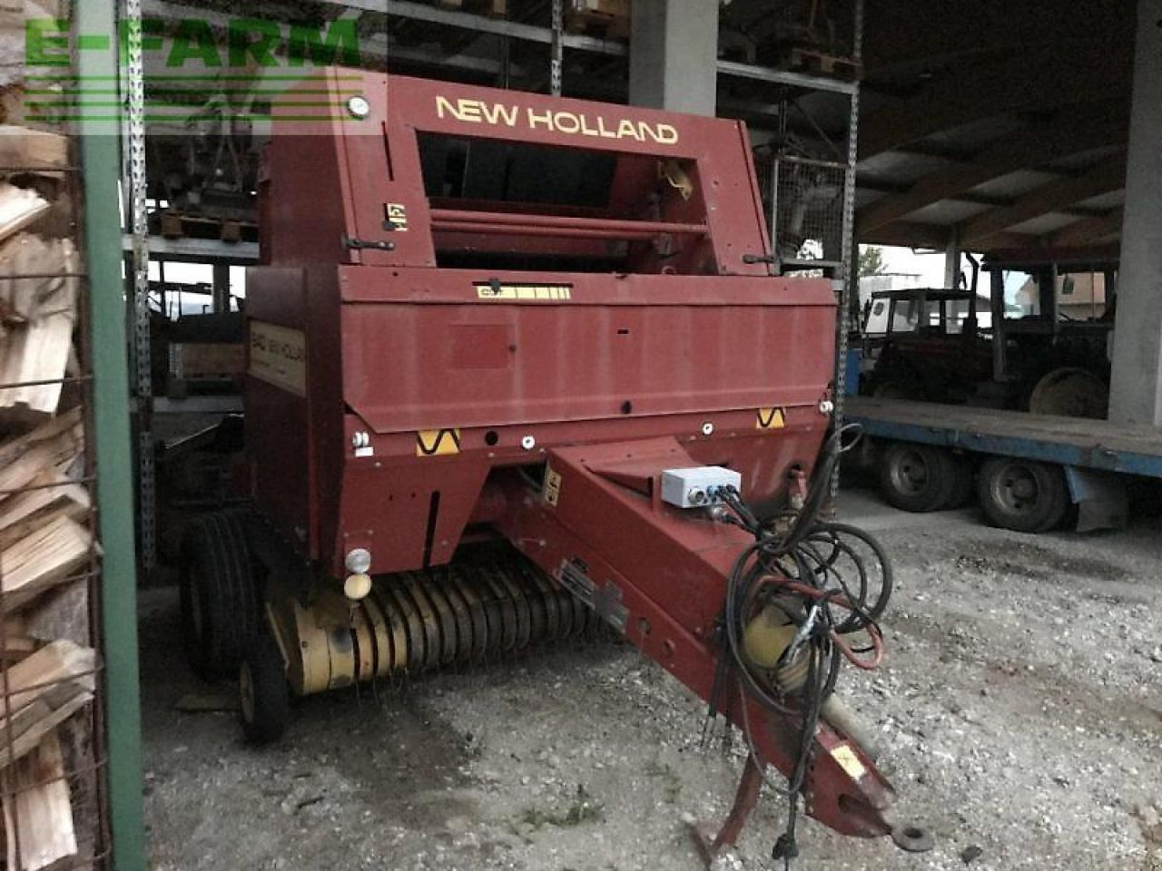 New Holland 640 B Bale Command - Enfardadeira de fardos quadrados: foto 1 New Holland 640 B Bale Command - Enfardadeira de fardos quadrados: foto 1
