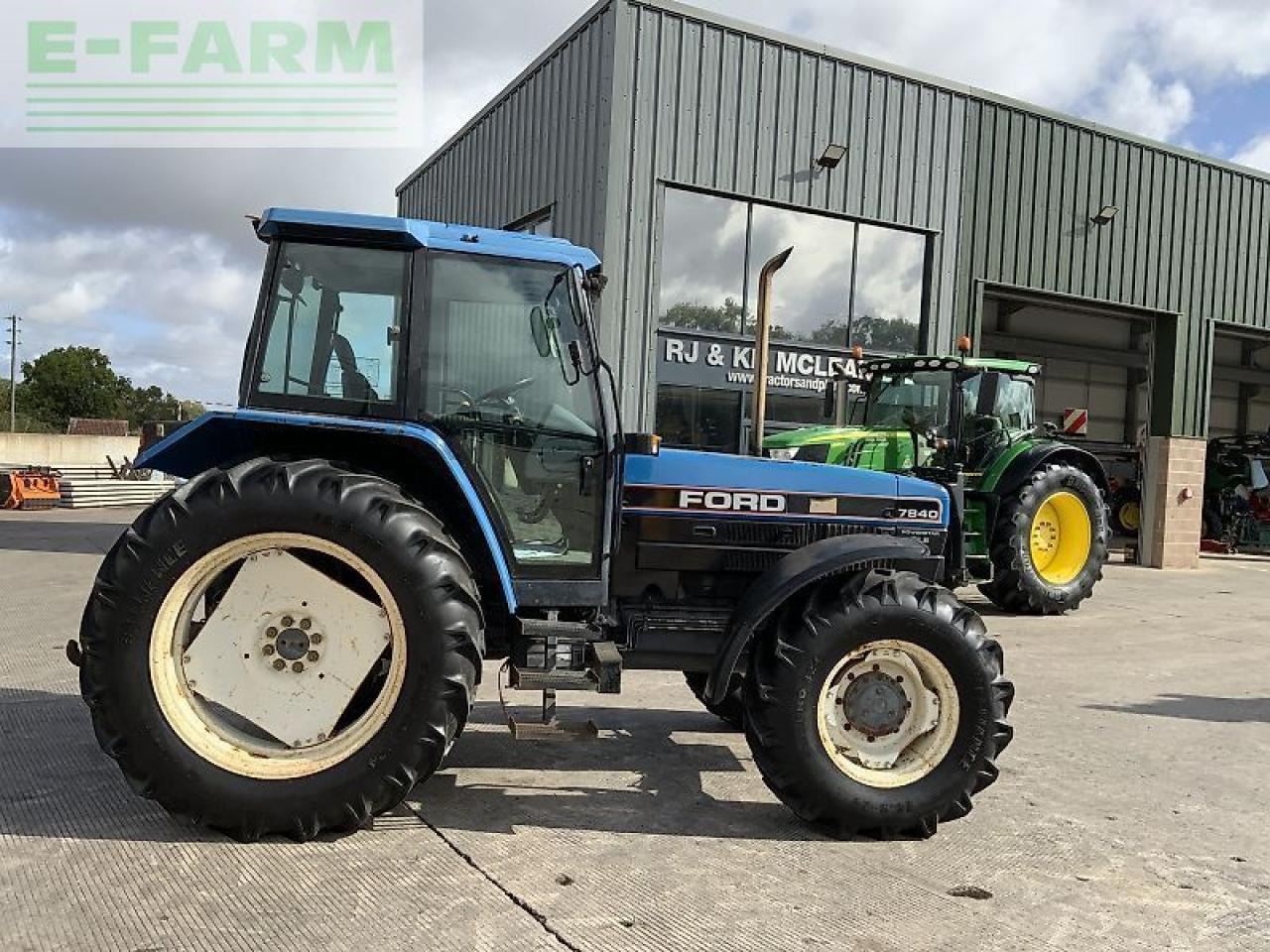 New Holland 7840 power star sle tractor (st24084) - Trator: foto 1 New Holland 7840 power star sle tractor (st24084) - Trator: foto 1