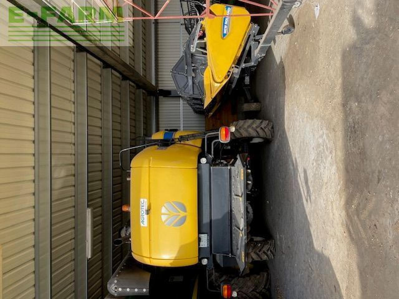 New Holland CX6090 - Ceifeira debulhadora: foto 4 New Holland CX6090 - Ceifeira debulhadora: foto 4