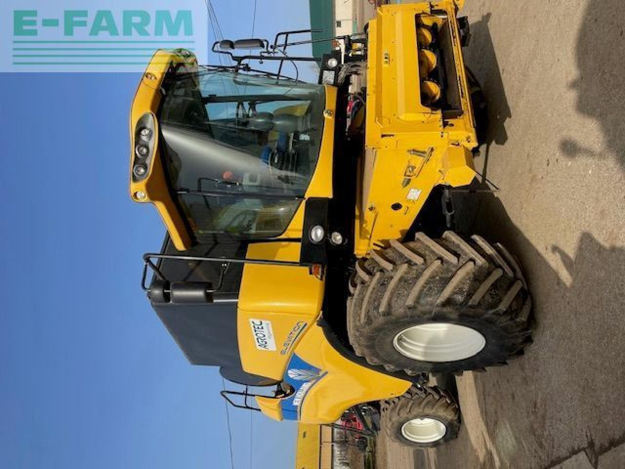 New Holland CX6090 - Ceifeira debulhadora: foto 3 New Holland CX6090 - Ceifeira debulhadora: foto 3