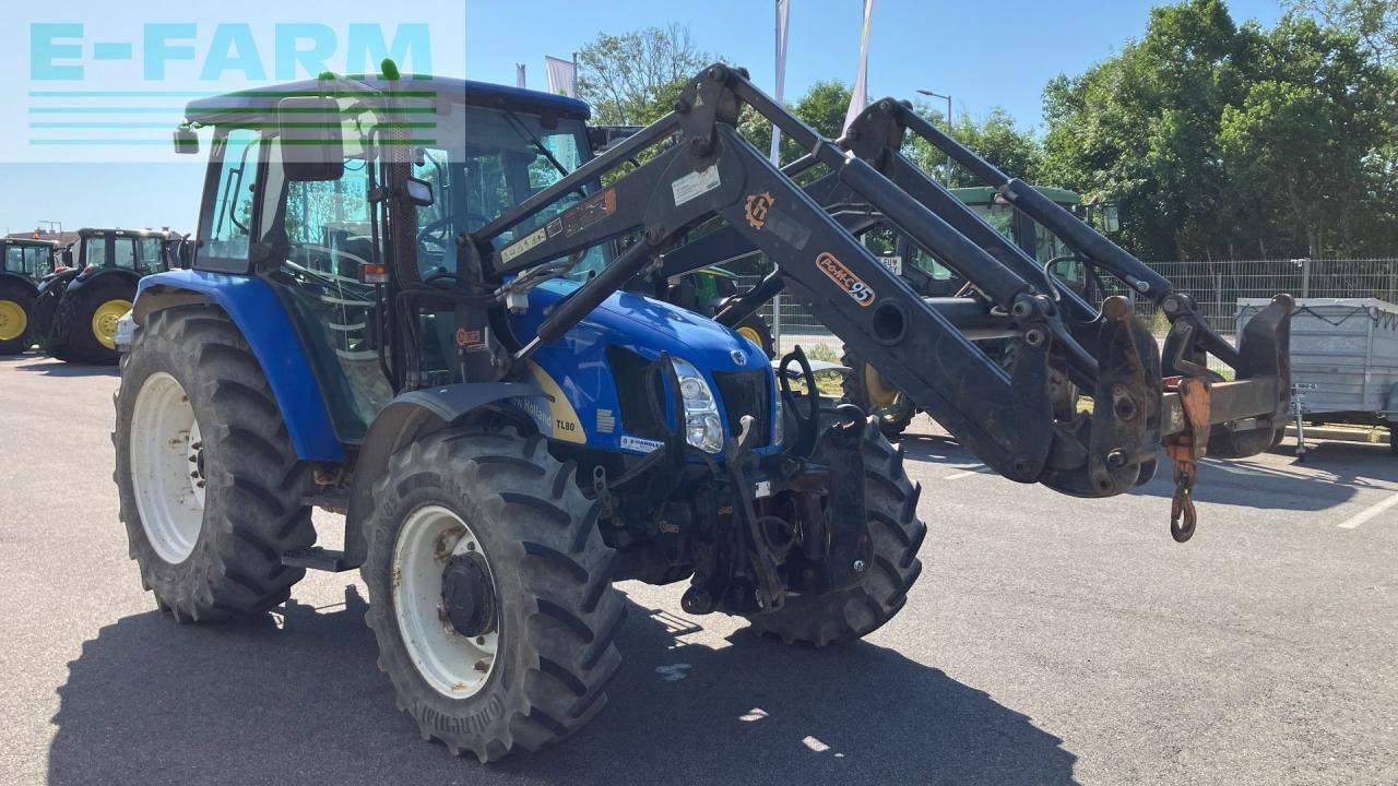 New Holland TL 80 A A - Trator: foto 4 New Holland TL 80 A A - Trator: foto 4