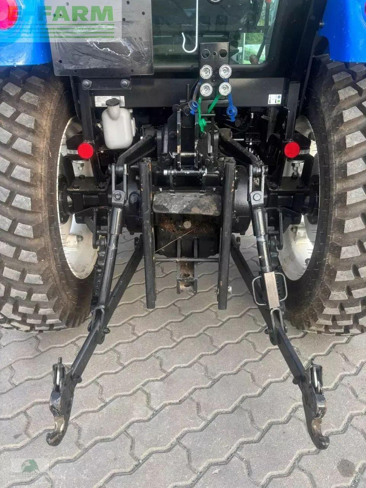 New Holland boomer 50 - Trator: foto 5 New Holland boomer 50 - Trator: foto 5