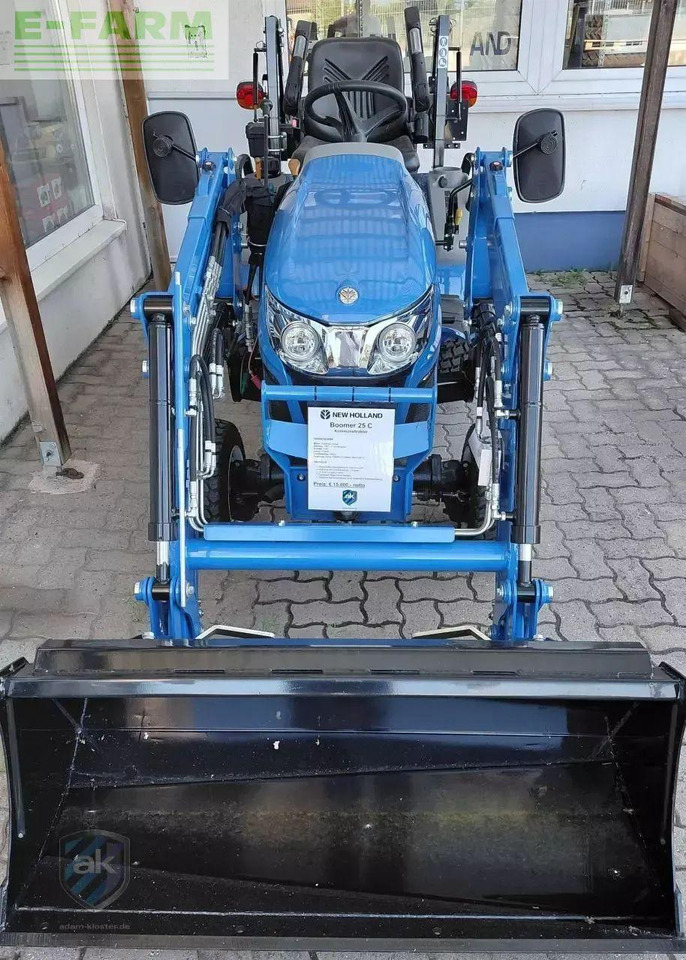 New Holland boomer25c C - Trator: foto 1 New Holland boomer25c C - Trator: foto 1