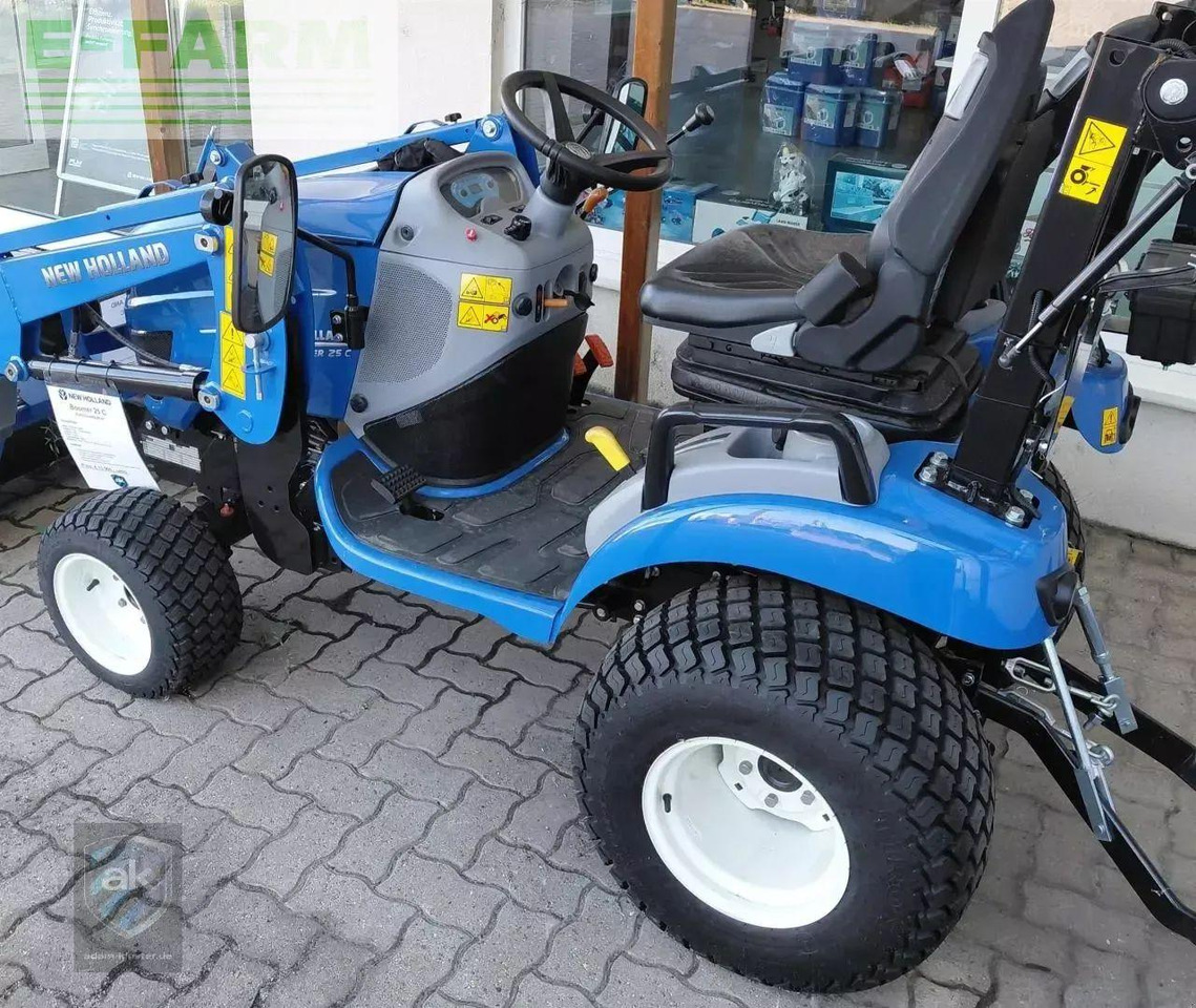 New Holland boomer25c C - Trator: foto 3 New Holland boomer25c C - Trator: foto 3