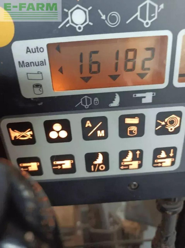 Enfardadeira de fardos quadrados New Holland br7070 crop cutter: foto 10