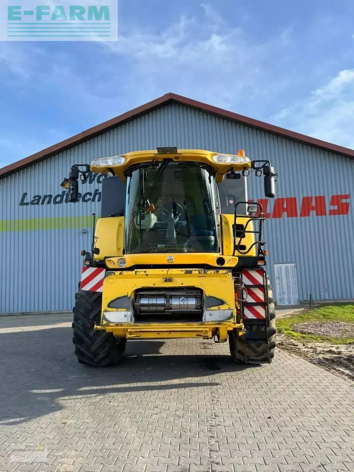 New Holland cr 9070 - Ceifeira debulhadora: foto 2 New Holland cr 9070 - Ceifeira debulhadora: foto 2