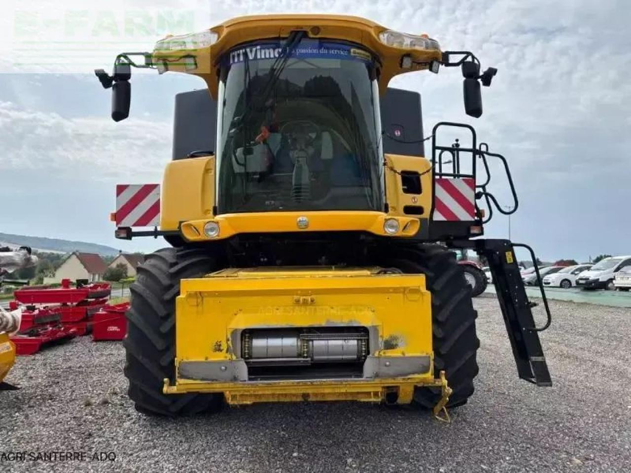 New Holland cr 9070 - Ceifeira debulhadora: foto 4 New Holland cr 9070 - Ceifeira debulhadora: foto 4