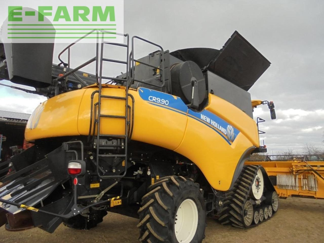 New Holland cr9.90 - Ceifeira debulhadora: foto 5 New Holland cr9.90 - Ceifeira debulhadora: foto 5
