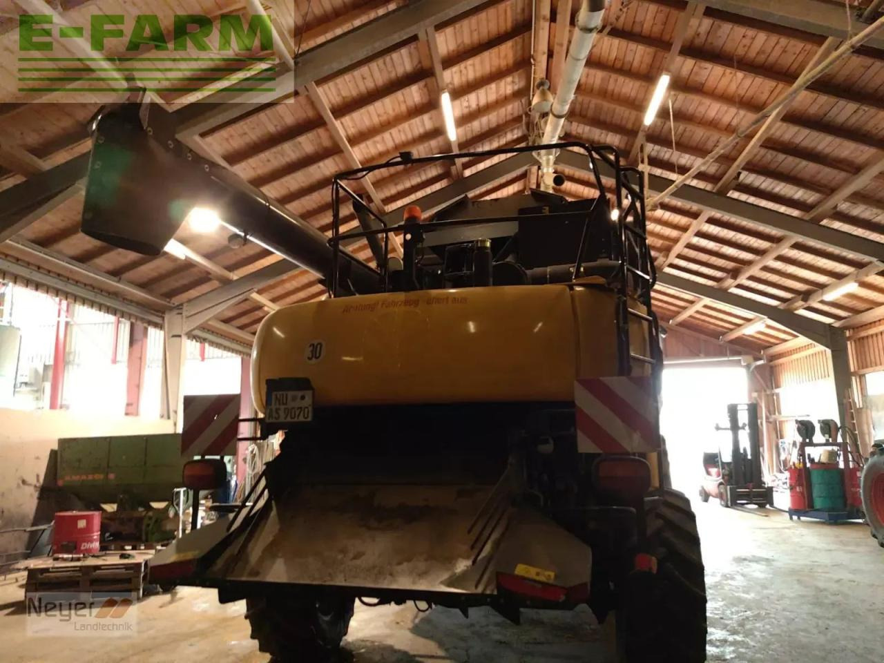 Ceifeira debulhadora New Holland cr9070 elevation: foto 7