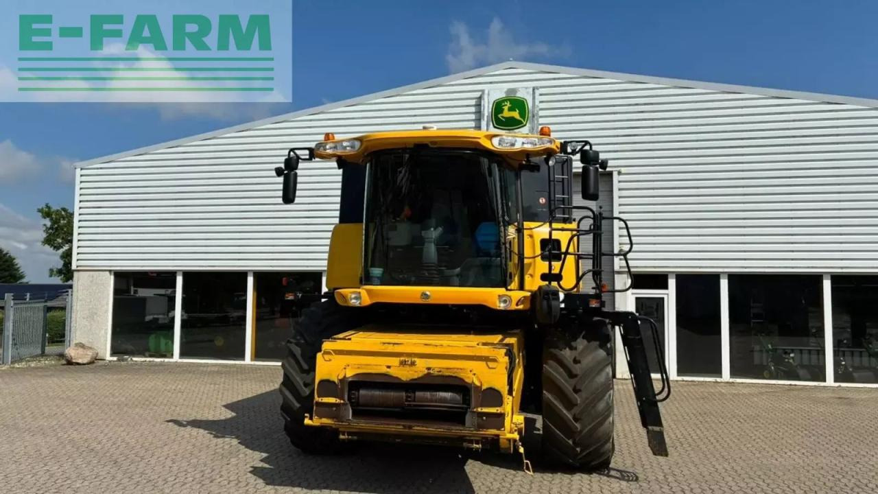 New Holland cr9090 cr9090 - Ceifeira debulhadora: foto 2 New Holland cr9090 cr9090 - Ceifeira debulhadora: foto 2