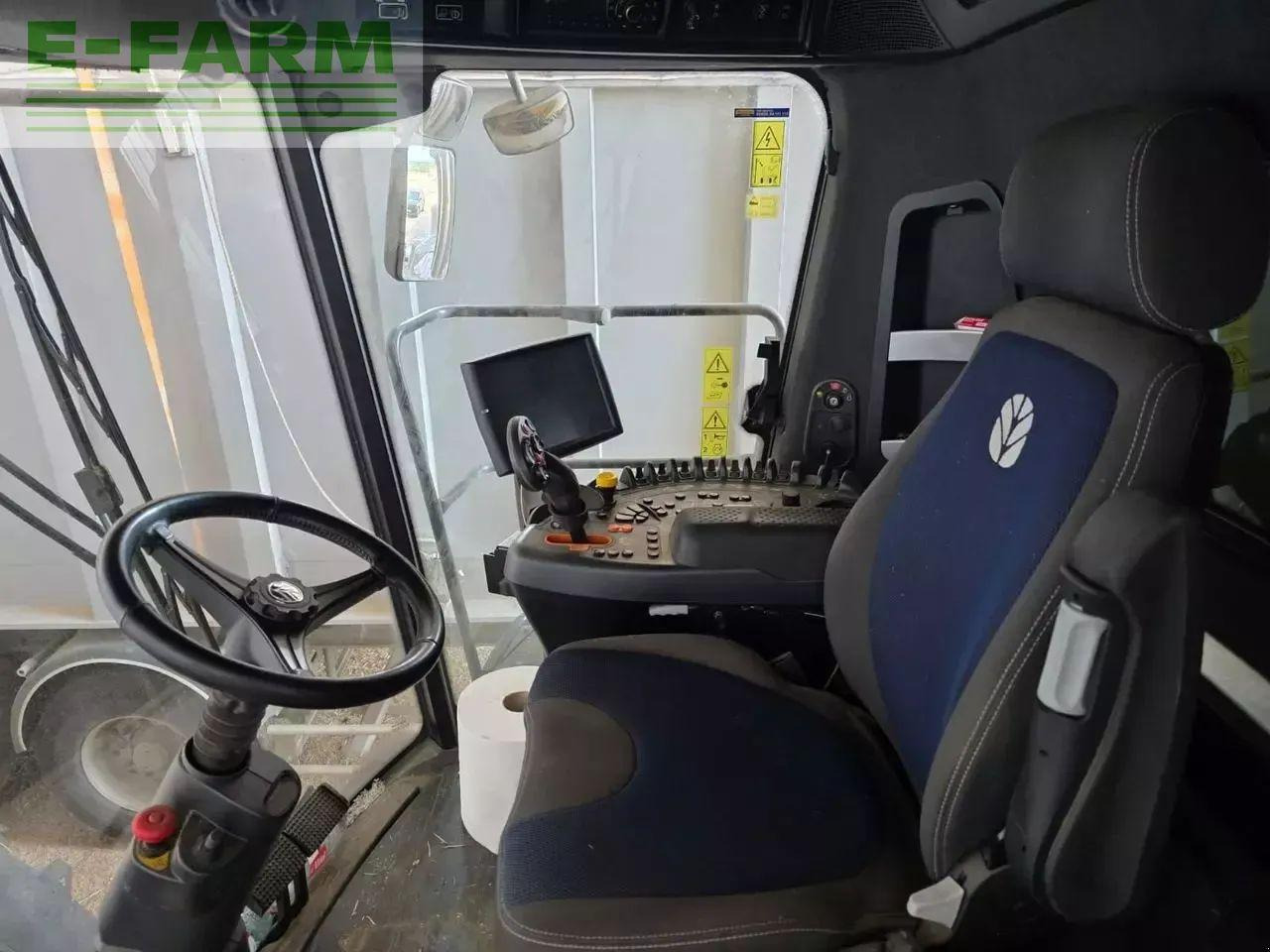 New Holland cx 8.90 - Ceifeira debulhadora: foto 3 New Holland cx 8.90 - Ceifeira debulhadora: foto 3