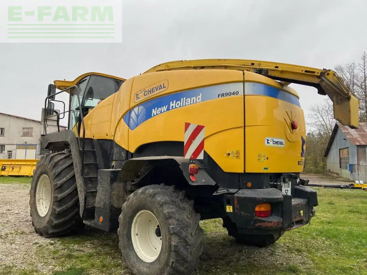New Holland fr 9040 - Picadora de forragem automotriz: foto 4 New Holland fr 9040 - Picadora de forragem automotriz: foto 4