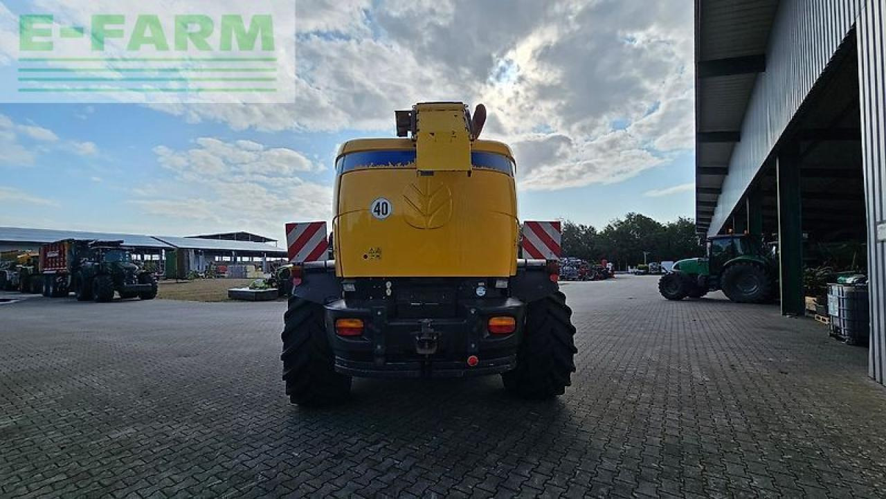 New Holland fr 9050 - Picadora de forragem automotriz: foto 5 New Holland fr 9050 - Picadora de forragem automotriz: foto 5
